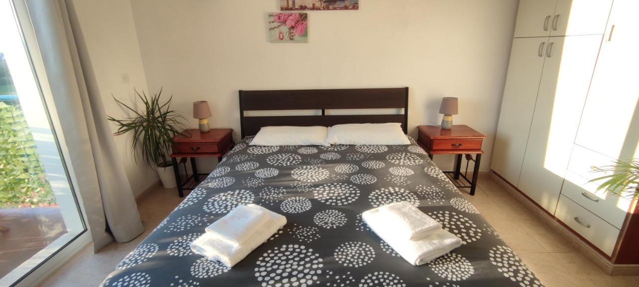 Thalassa Seaside Boutique Beach Apartment Polis المظهر الخارجي الصورة